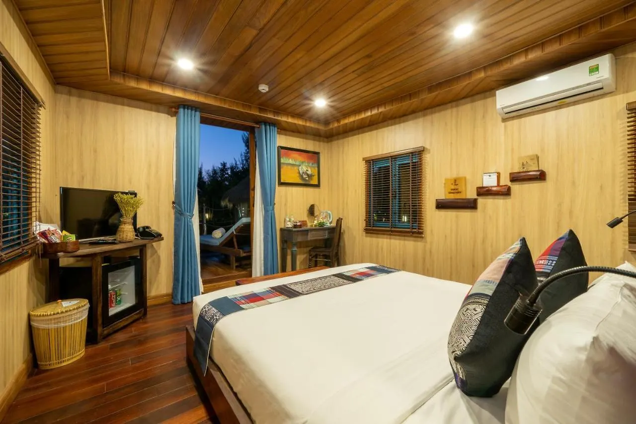 Zest Resort & Spa Хойан